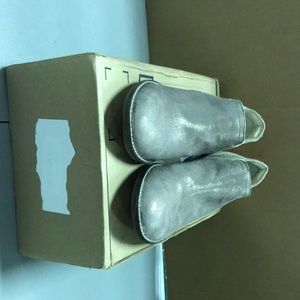 Clarks camzin maple suede ankle boot